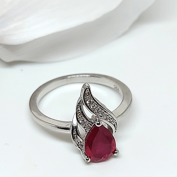 Pear Red Ruby & Cz 14K White Gold Plate 925 Sterling Silver Ring 7 - Picture 3 of 6